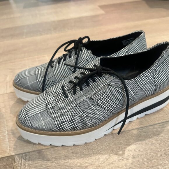 MADDEN GIRL WOMENS BLACK PLAID SHOES SIZE 10 - Picture 4 of 8